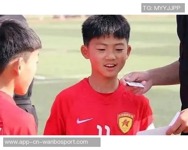 国少队集训考察新人邝兆镭万项等球员因故缺席引关注 国少队集训考察新人邝兆镭万项等球员因故缺席引关注