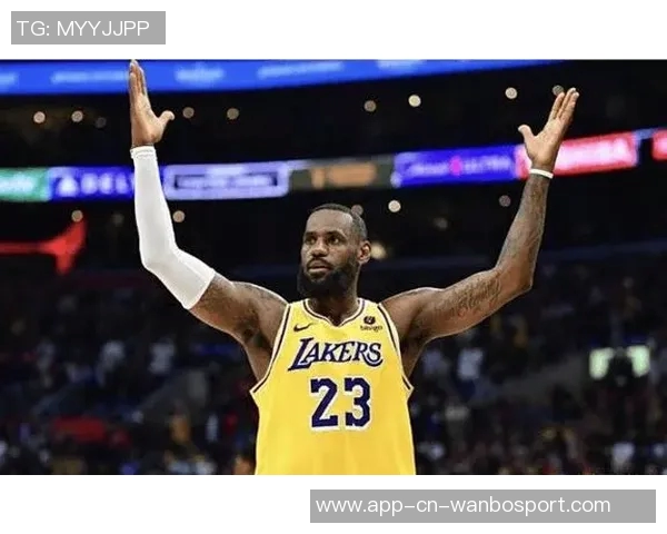 费尔斯期待与湖人交锋渴望在赛场上对决詹姆斯 费尔斯期待与湖人交锋渴望在赛场上对决詹姆斯