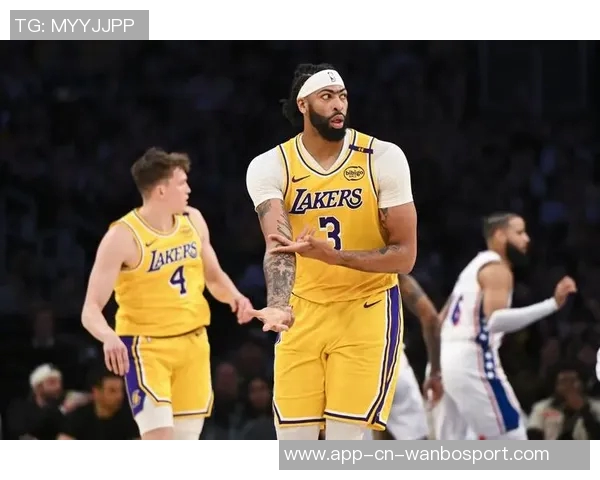 浓眉下半场发力狂砍15分14板3帽关键时刻助湖人逆转取胜